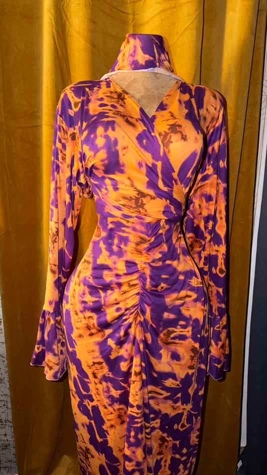Robe moulante avec foulard